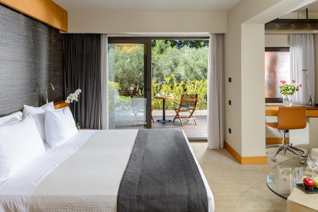 อเล็กซานเดอร์ บีช โฮเทล แอนด์ สปา Hotel อเล็กซานโดรโพลิส ภายนอก รูปภาพ Deluxe room