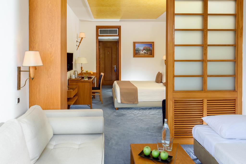 อเล็กซานเดอร์ บีช โฮเทล แอนด์ สปา Hotel อเล็กซานโดรโพลิส ภายนอก รูปภาพ